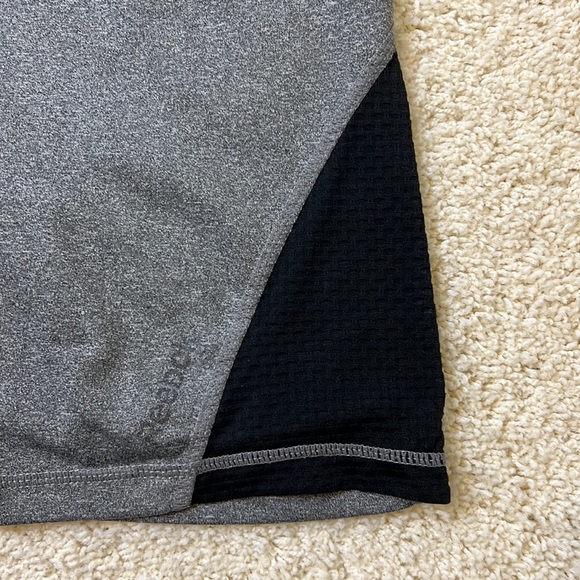 Reebok Bermuda Color Block Biker Short - Picture 3 of 9